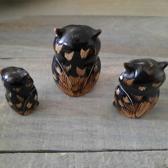 Vintage Carved Owl Figurines - Set of 3 - Picture 3 of 8